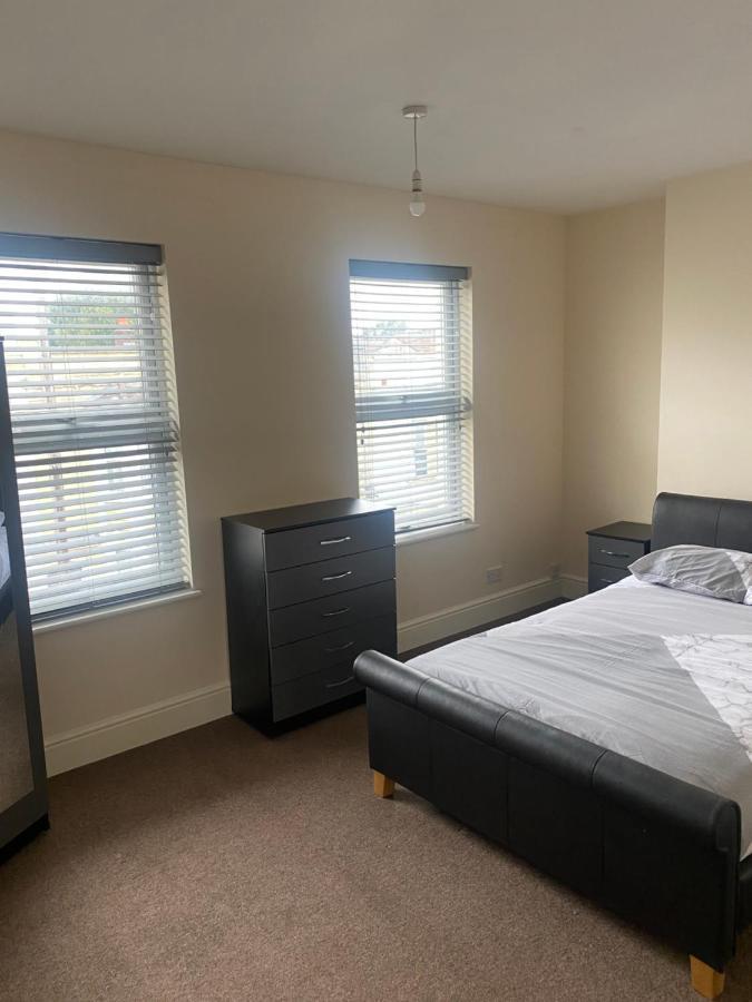 بريستول Spacious 4 Bedroom House Near Stokes Croft!! Central!!! المظهر الخارجي الصورة